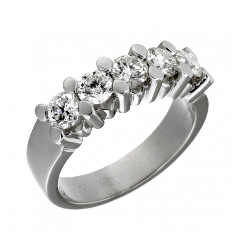 Sortija media alianza diamantes oro blanco